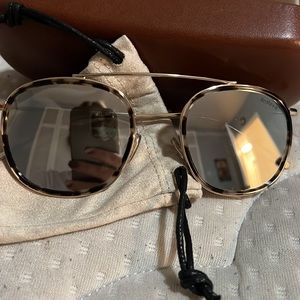 Moving sell! illesteva sunglasses brand new! I just don’t wear them! AUTHENTIC